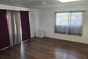 2137 Castle Ave, Roseburg, OR 97471 - Photo 7