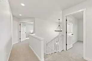 970 SW 26th St, Troutdale, OR 97060 - Photo 17