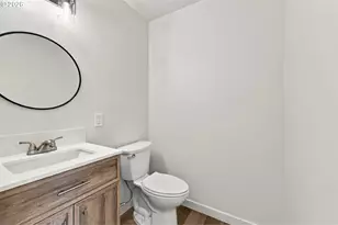 970 SW 26th St, Troutdale, OR 97060 - Photo 15