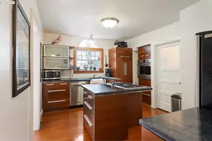 7633 N Albina Ave, Portland, OR 97217 - Photo 13