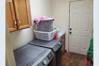 425 Birch St, Yoncalla, OR 97499 - Photo 25