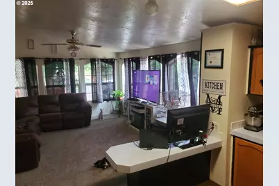 425 Birch St, Yoncalla, OR 97499 - Photo 17