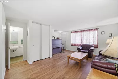 1943 W 17th Ave #A, Eugene, OR 97402 - Photo 9