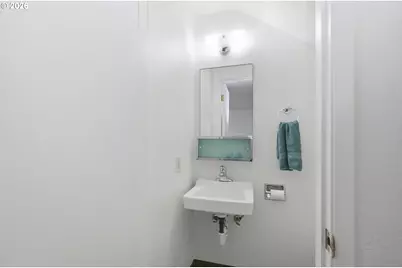 1943 W 17th Ave #A, Eugene, OR 97402 - Photo 17