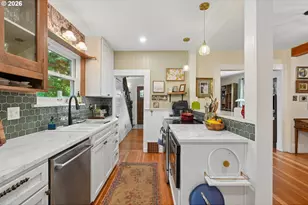 1905 SE Harold St, Portland, OR 97202 - Photo 9