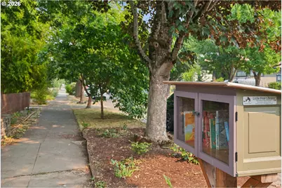 1905 SE Harold St, Portland, OR 97202 - Photo 43