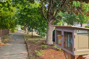 1905 SE Harold St, Portland, OR 97202 - Photo 43