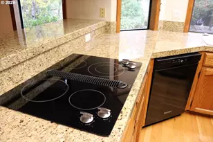 1215 NW Driftwood Pl, McMinnville, OR 97128 - Photo 19