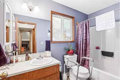 3325 SE Maple Ct, Hillsboro, OR 97123 - Photo 23