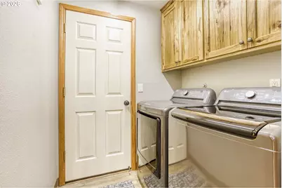 357 SE 7th Ave, Canby, OR 97013 - Photo 25