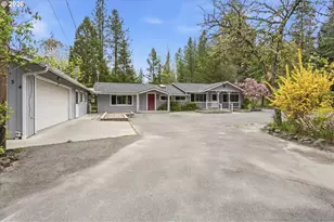 234 Penny Ln, Grants Pass, OR 97527 - Photo 3