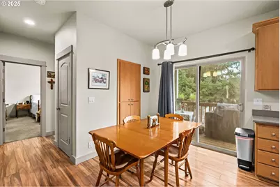 87977 10th St, Veneta, OR 97487 - Photo 13