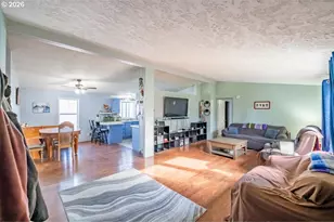 1202 49th Ave, Sweet Home, OR 97386 - Photo 3