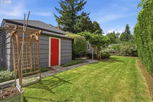 2290 Sandy Dr, Eugene, OR 97401 - Photo 35