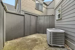 21999 NE Park Ln, Fairview, OR 97024 - Photo 37