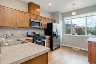 324 NE Edgeway Drive, Hillsboro, OR 97006 - Photo 7