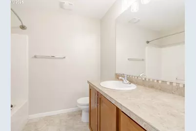 324 NE Edgeway Dr, Hillsboro, OR 97006 - Photo 21