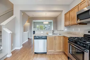 324 NE Edgeway Drive, Hillsboro, OR 97006 - Photo 9