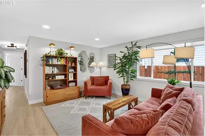 3709 SE 65th Ave, Portland, OR 97206 - Photo 3