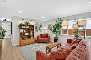 3709 SE 65th Ave, Portland, OR 97206 - Photo 3