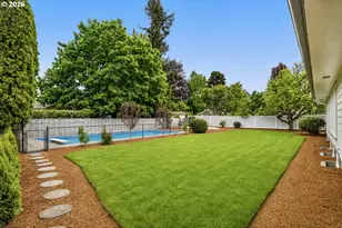 570 NW Birdsdale Ave, Gresham, OR 97030 - Photo 33