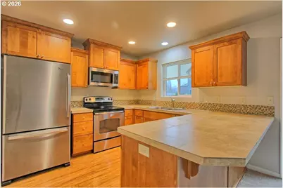 1905 NE 77th Pl, Vancouver, WA 98664 - Photo 3