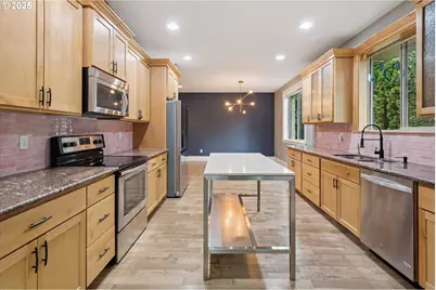 7484 SW 194th Ter, Beaverton, OR 97007 - Photo 7