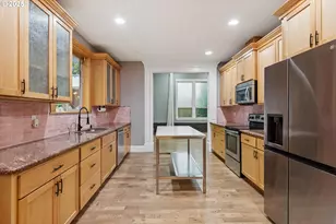 7484 SW 194th Terrace, Beaverton, OR 97007 - Photo 9