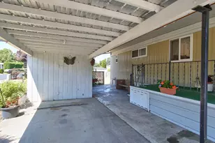 2681 SE River Rd Rd, Hillsboro, OR 97123 - Photo 9
