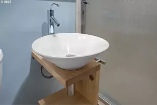 1220 NE 17th Ave, Portland, OR 97232 - Photo 33