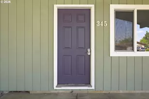 345 N 7th Pl, Harrisburg, OR 97446 - Photo 27
