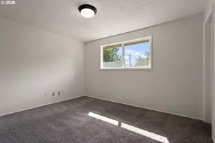 345 N 7th Pl, Harrisburg, OR 97446 - Photo 11