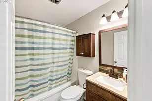 885 Oakway Dr, Coos Bay, OR 97420 - Photo 29