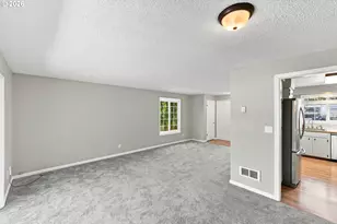 885 Oakway Dr, Coos Bay, OR 97420 - Photo 7
