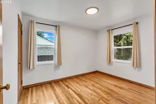 11356 NE Glisan St, Portland, OR 97220 - Photo 13