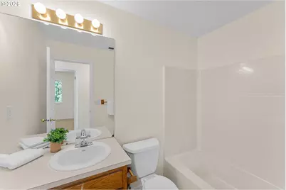 11865 NW Vaughan Ct, Portland, OR 97229 - Photo 25