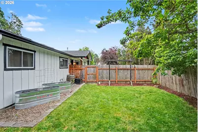 760 SE Edwards Dr, Dundee, OR 97115 - Photo 33