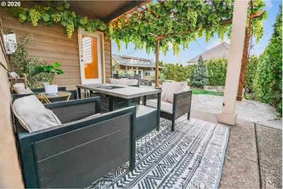 13620 SE Sierra Dr, Happy Valley, OR 97015 - Photo 37