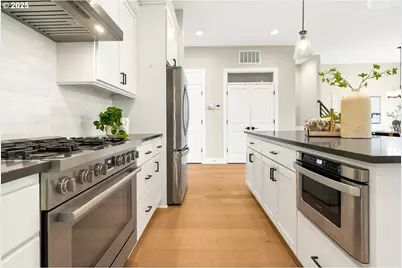 6621 NW Lolo Ter, Portland, OR 97229 - Photo 13