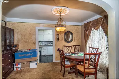 169 SE Houck Ave, Roseburg, OR 97470 - Photo 7