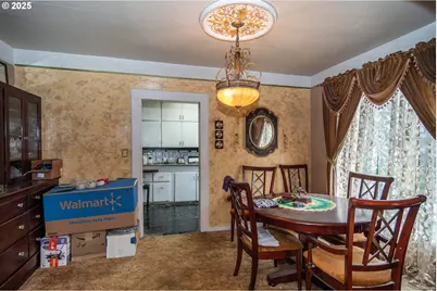 169 SE Houck Ave, Roseburg, OR 97470 - Photo 9