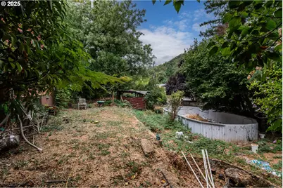 169 SE Houck Ave, Roseburg, OR 97470 - Photo 33