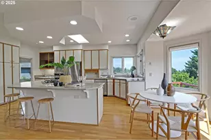 2024 Conestoga Ln, West Linn, OR 97068 - Photo 11