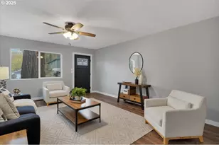 712 12th Ave, Sweet Home, OR 97386 - Photo 9