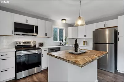 712 12th Ave, Sweet Home, OR 97386 - Photo 13