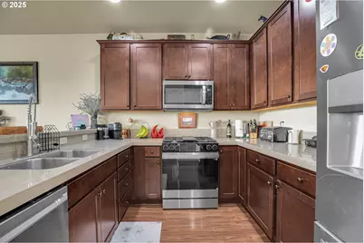 30288 NW Stewart Ln, North Plains, OR 97133 - Photo 7