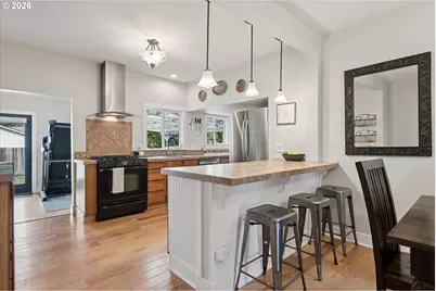 384 W Dartmouth St, Gladstone, OR 97027 - Photo 9