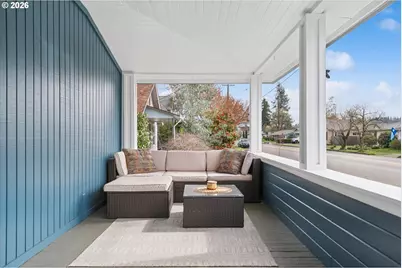 384 W Dartmouth St, Gladstone, OR 97027 - Photo 3