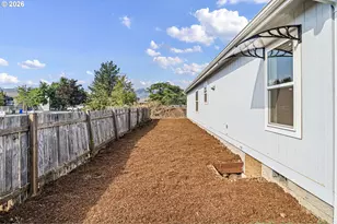 675 N 16th St, Cottage Grove, OR 97424 - Photo 37