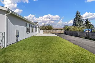 675 N 16th St, Cottage Grove, OR 97424 - Photo 5
